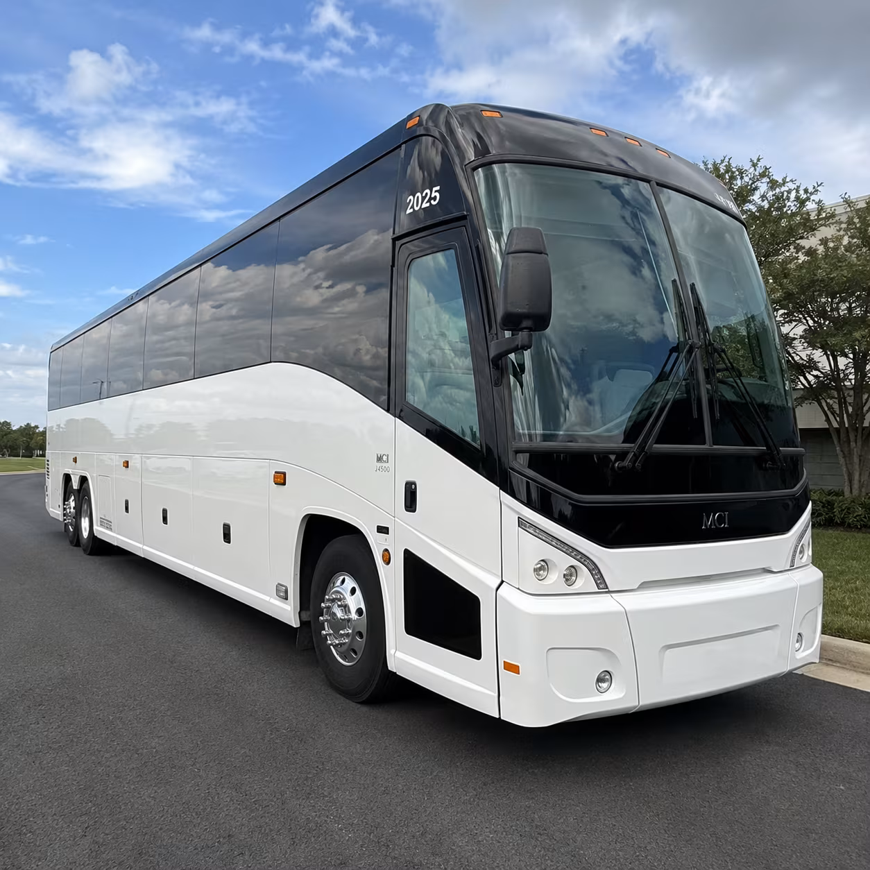 corporate airport transfer buses to john wayne airport sna and lax
